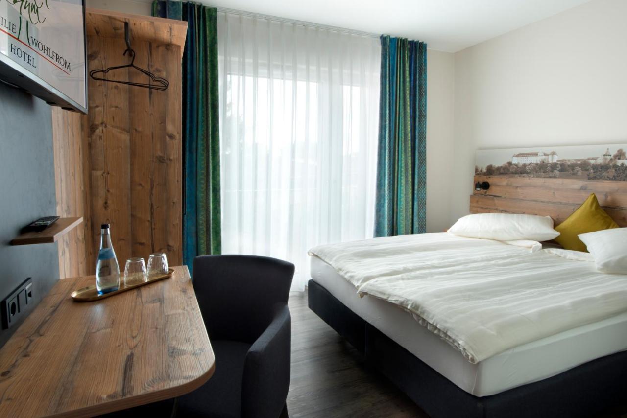 Hotel Zum Gruenen Baum Pfahlheim Eksteriør billede